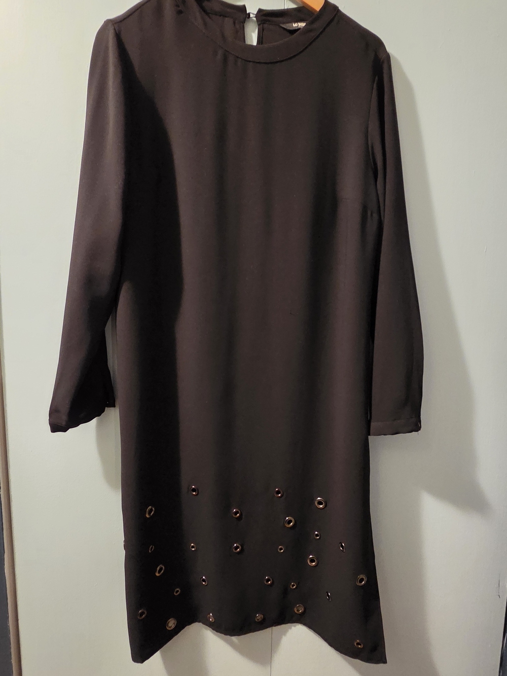 Elegant Black Midi Dress with Eyelet Detail